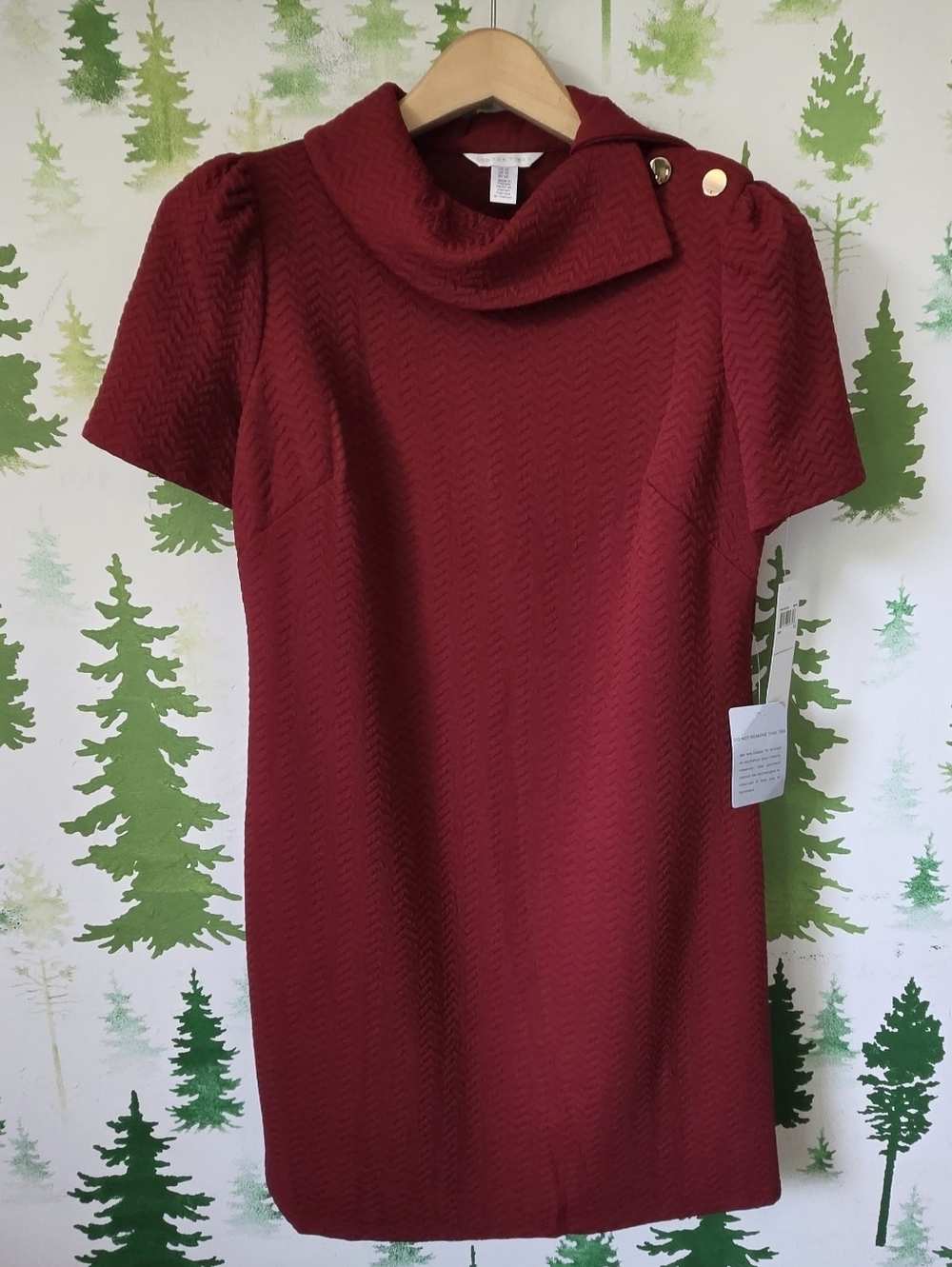 Women's London Times Envelope Neck Shoulder Button Detail Shift Dress